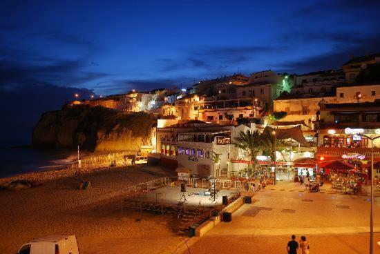 Os Reais - Apt In Front Of The Beach In Centeanes Carvoeiro  Exterior foto